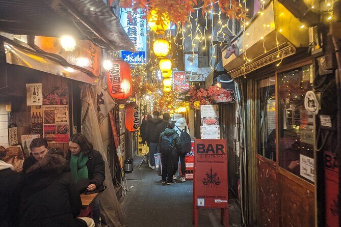 Tokyo Shinjuku Night Tour with Pachinko Gaming Experience - Your 1.5-hour plan in plain English