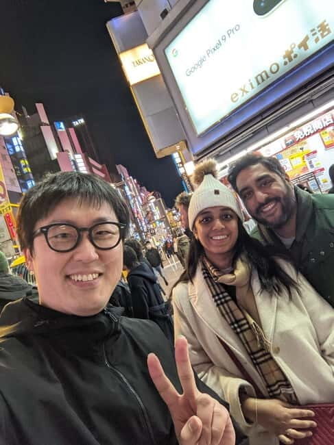 Tokyo Shinjuku : Private Walking Night Tour with Pachinko - Kabukicho’s hidden corners: beyond the neon noise