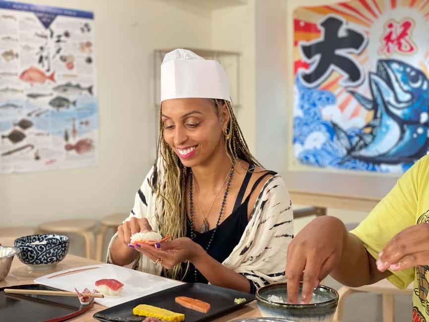 Tokyo: Sushi Making with Pro Chef & Tsukiji Fish Market Tour - Sushi workshop with a pro chef: what you’ll actually make