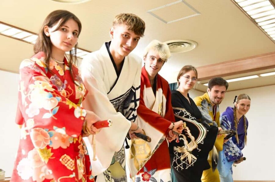 Tokyo: Taishu Engeki Show with Kimono and Sword Lesson - Welcome, the offer-custom, and what happens during the show