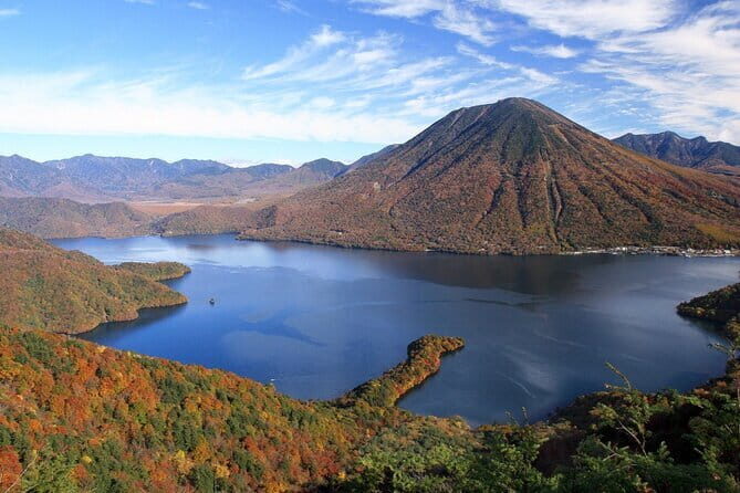 Tokyo: Toshogu Shrine (Nikko Toshogu), Lake Chuzenji, Kegon Falls - Lake Chuzenji: a “four-season” lake with serious photo power