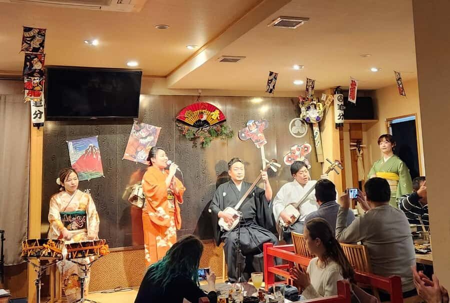 Tokyo: Traditional Asakusa Music Show with Dinner - Sensoji and Nakamise With a Guide: What to Notice Beyond the Photos