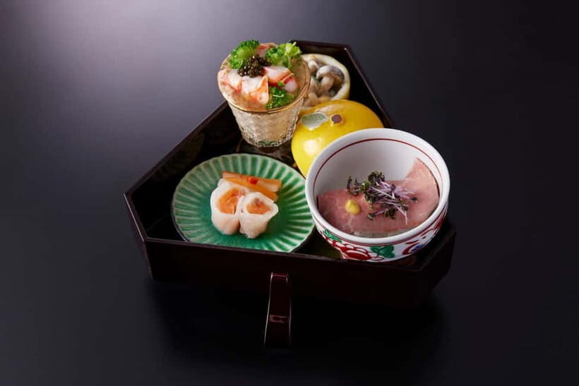Tokyo: Traditional Geisha Experience Show & Japanese Dinner - Ozashiki Games and Conversations You Can Actually Join