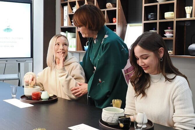 Tokyo Traditional Tea Ceremony with a Japanese Tea Master - Step-by-Step Flow Inside the Tea Room by Tokyo University