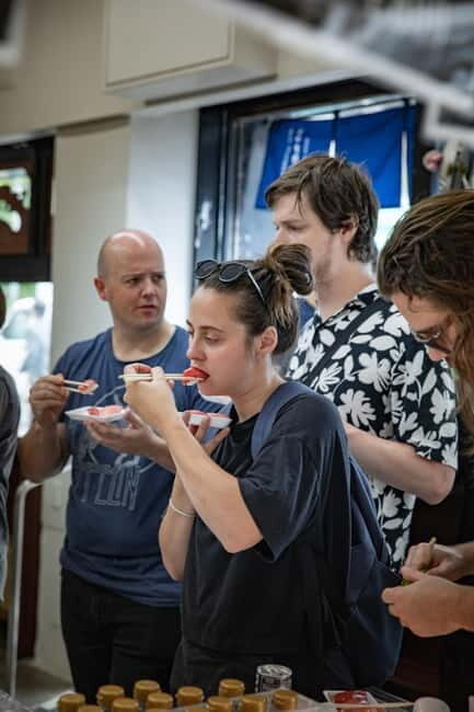 Tokyo: Tsukiji Fish Market food Tour - Tsukiji Outer Market stops: what each phase feels like
