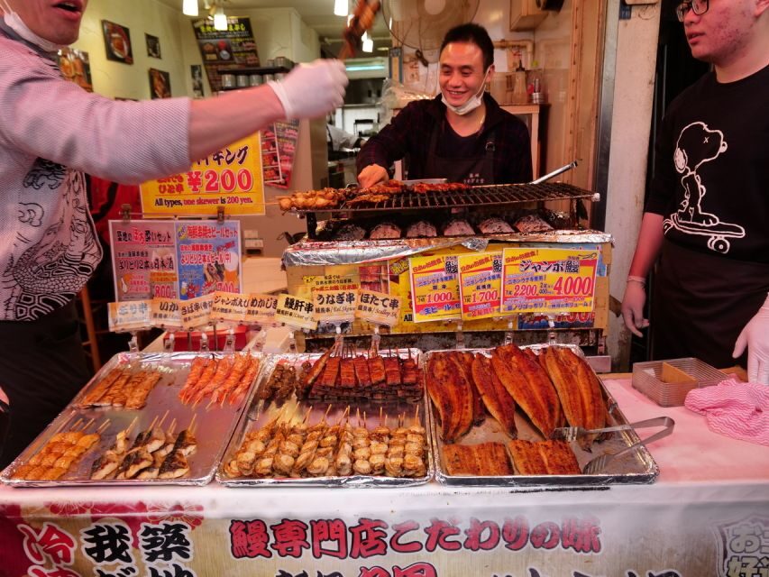 Tokyo: Tsukiji Fish Market Tour with 6 Stops & Seafood Lunch - Tsukiji’s still-alive vibe, even after the move