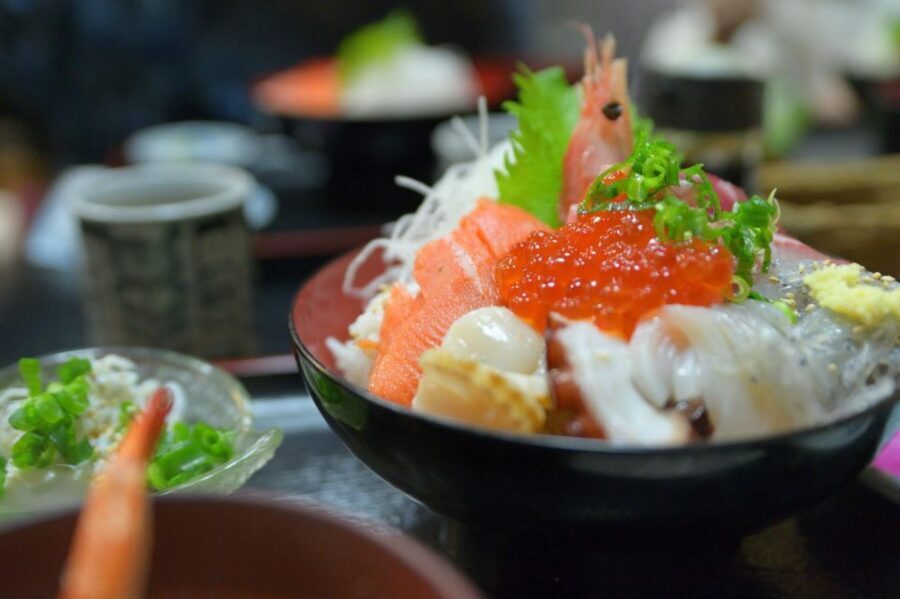 Tokyo: Tsukiji Fish Market Tour with 6 Stops & Seafood Lunch - Tsukiji Hongan-ji: the temple stop that changes how you see the market