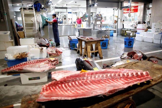 Tokyo Tsukiji Food & Culture 6hr Private Tour with Licensed Guide - Ameyoko Shopping Street: snacks and souvenir shopping without the guesswork