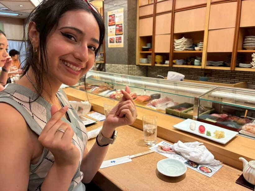 Tokyo: Tsukiji walk & sushi private tour with Uni Students - Key points you’ll care about