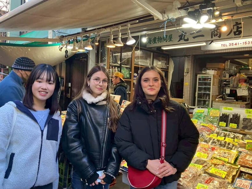 Tokyo: Tsukiji walk & sushi private tour with Uni Students - Who should book this Tsukiji tour (and who should skip)