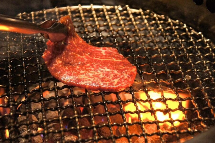 Tokyo: Wagyu and Sushi Gastronomic Journey - Shinjuku After Dark: what this 3-hour wagyu and sushi night really feels like