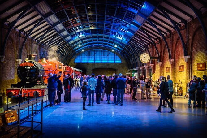 Tokyo WB. Studio Tour Harry Potter's Creation E-Ticket Optional - Great Hall details: house points, four creatures, and the feeling of game day