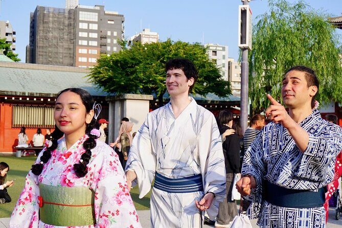 Tokyo: Winter Kimono Experience in Asakusa - Choosing Your Kimono: Color, Belts, and a Fit That Feels Right