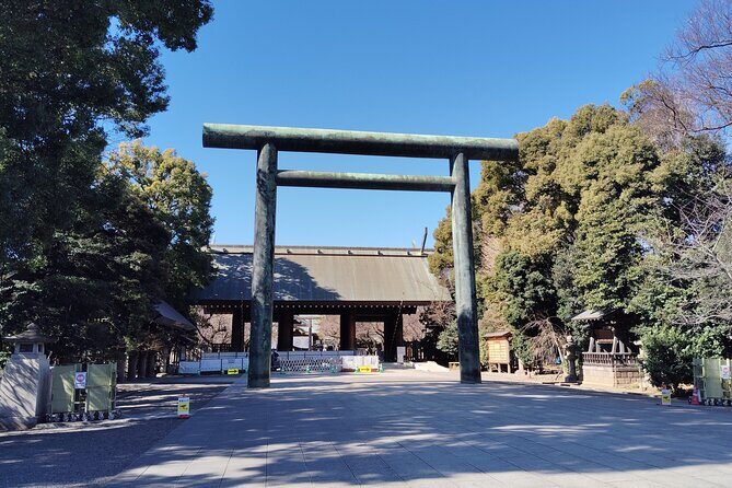 Tokyo: Yasukuni Shrine and Yushukan Museum Guided Tour - Stop 2: Yushukan Museum’s Wartime Exhibits (About 1 hour 50 minutes)