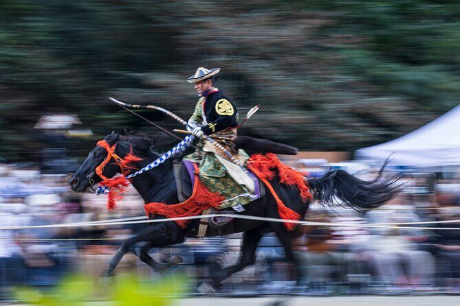 Tokyo:Samurai sword and archery class from a samurai descendant - Bow and arrow time: the samurai weapon that changes your posture