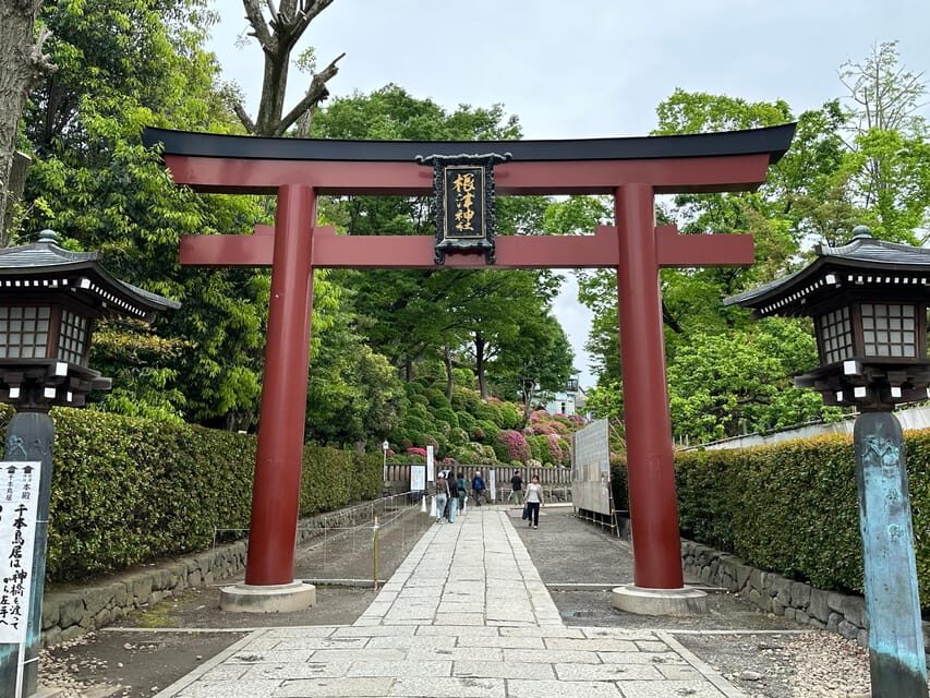 Tokyo:Stroll in Old traditional culture towns~Yanaka & Nezu - Yanaka Ginza for Snacks and Souvenirs: When It’s Included vs Skipped