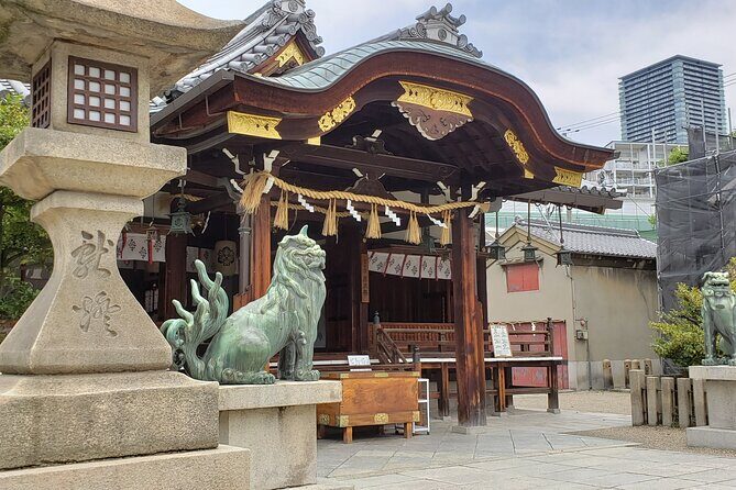 Tour and Food Tour in Osaka with Goverment Guide All incluided - Stop 6: Osaka Castle Park and Tower Views