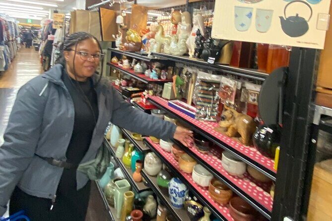 Tour of antique shops, cultural stores known only to the locals - What to hunt for (and what to skip) in this shop