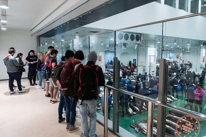Toyosu Market Morning Tuna Auction and Tsukiji Food Tour with Licensed Guide - What’s included vs not included (price breakdown that makes sense)