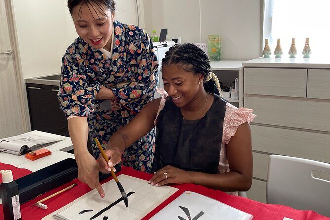Traditional Calligraphy Experience near Dotonbori - Why Osaka’s Calligraphy Class Feels Like a Reset