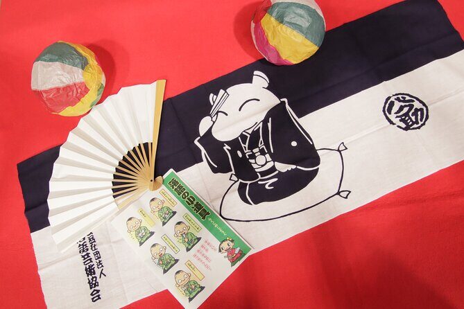 Traditional Japanese Comedy, Juggling & Magic Live Show in Tokyo - Daikagura Acrobatics and Juggling: Fast Skills, Big Smiles