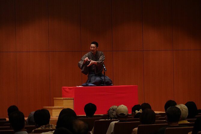 Traditional Japanese Comedy, Juggling & Magic Live Show in Tokyo - The 2:00 pm Schedule: A Tight 90 Minutes