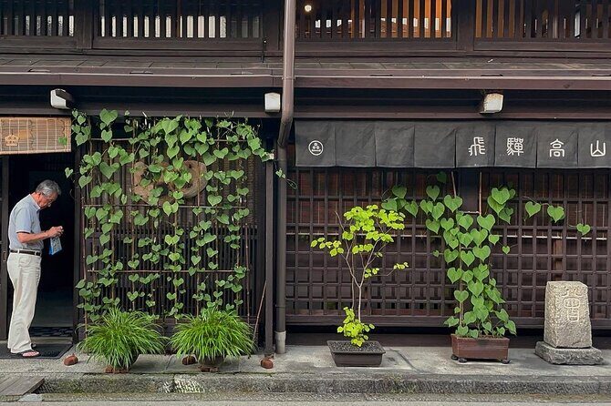 Traditional Japanese Tea Ceremony at Master's Private Tea Room - A Takayama Tea Ceremony Worth Slowing Down For