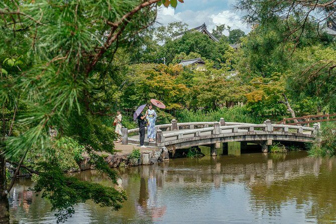 Treasures of Kyoto: Geishas & Traditions Private Tour - Maruyama Park: a breather that keeps the story moving