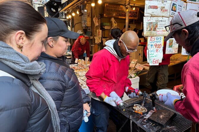 Tsukiji Fish Market Private Food Tour in Tokyo - Key highlights at a glance