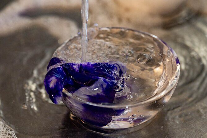 Tsumami Zaiku Japanese Fabric Flower Class - The two-step magic: dyeing first, then tsumami-zaiku pinching