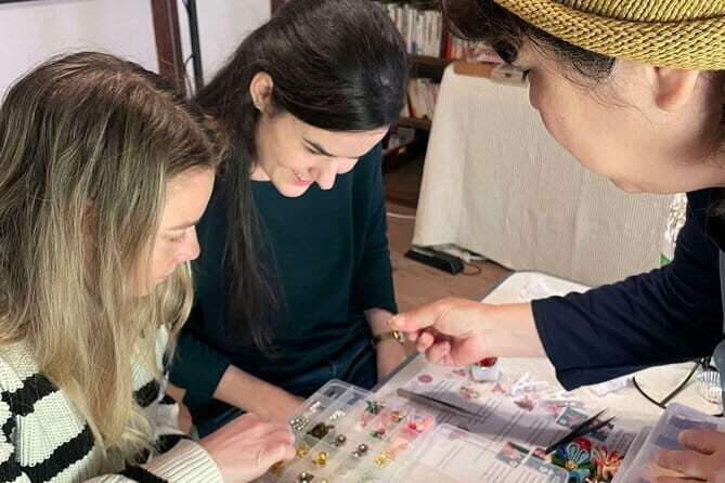 Tsumami Zaiku (Kanzashi) making Workshop in Abeno Osaka - Key highlights to look for
