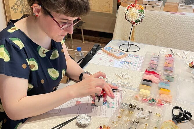 Tsumami Zaiku (Kanzashi) making Workshop in Abeno Osaka - Tsumami Zaiku in Abeno: what you’re really making