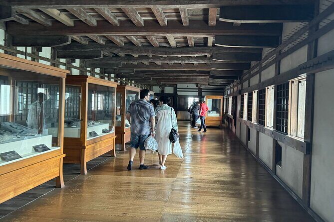 UNESCO's Himeji Castle and Kokoen Garden Guided Tour - Kokoen Garden: Nine Edo-Style Sections After the Fortress