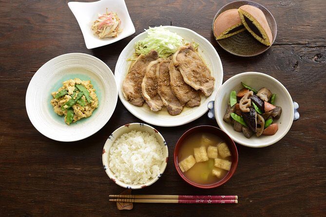 Unique Private Cooking Class with a Tokyo Local Emi - Group Size, Discounts, and When You’ll Need to Book Early