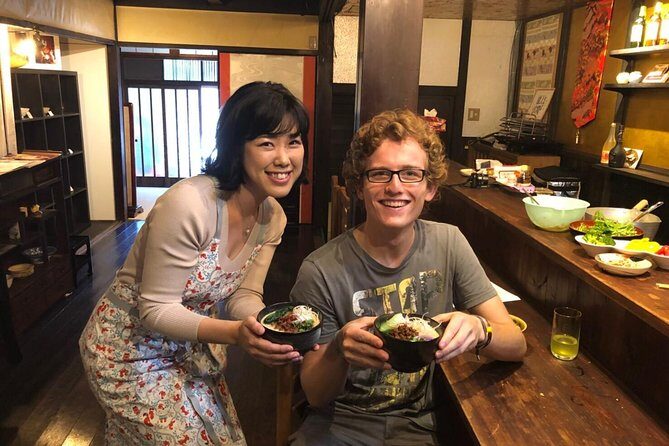 Vegan/Vegetarian Ramen and Gyoza by Bentoya cooking - Getting to BentoYa from Komae Station without stress