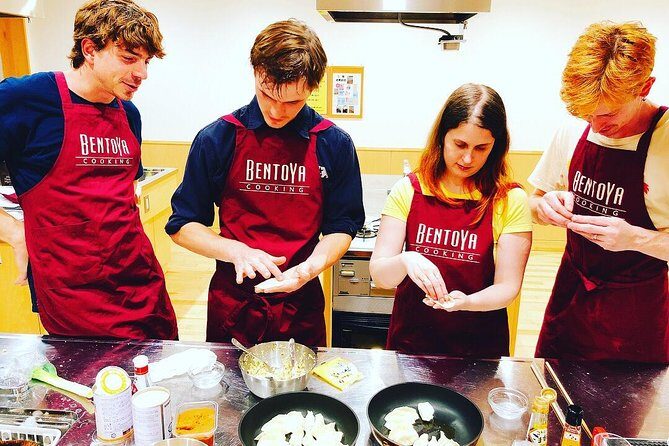 Vegan/Vegetarian Ramen and Gyoza by Bentoya cooking - What you’re actually making: vegan/vegetarian ramen and gyoza