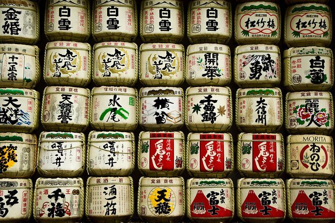 Village to village walk: Japan's oldest road, Yamanobe ancient trail (Private) - The heart of the day: walking Yamanobe-no-michi at a relaxed rhythm