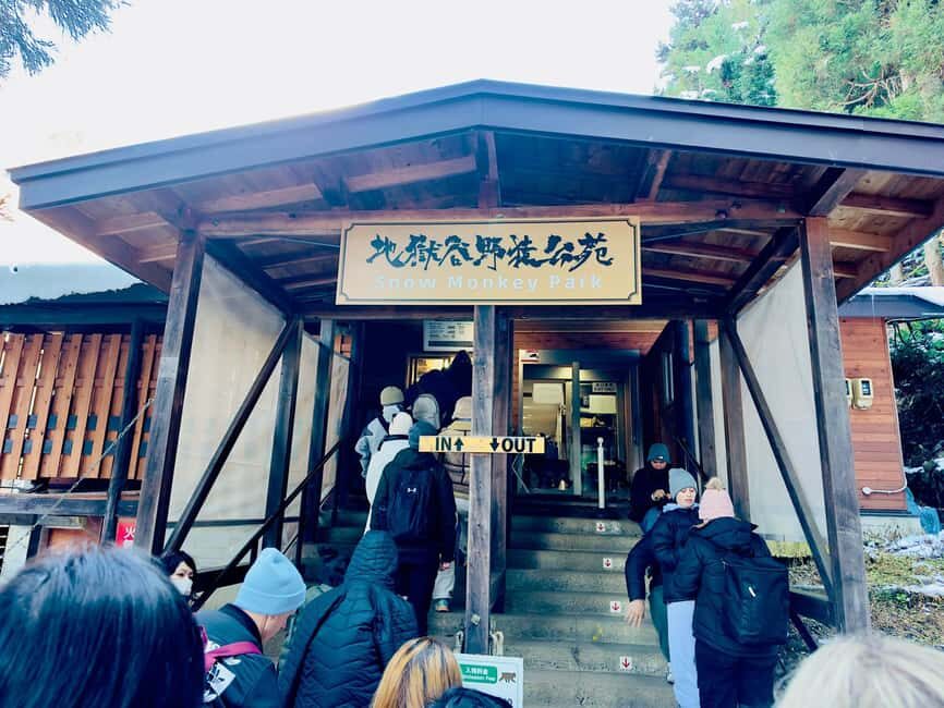 VIP Snow Monkey Park & Zenkoji Temple One Day Private Tour - Price and logistics: is $387 per group actually good value?
