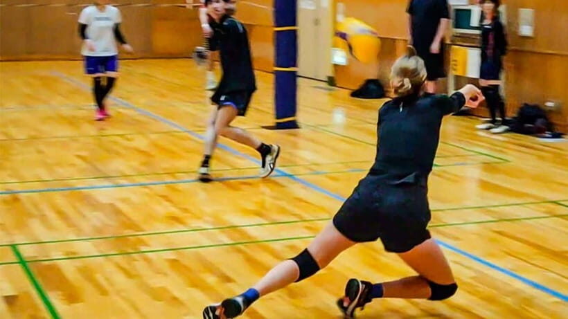 Volleyball in Osaka, Kobe & Kyoto with locals! - What you actually get: 2–3 hours of coached play