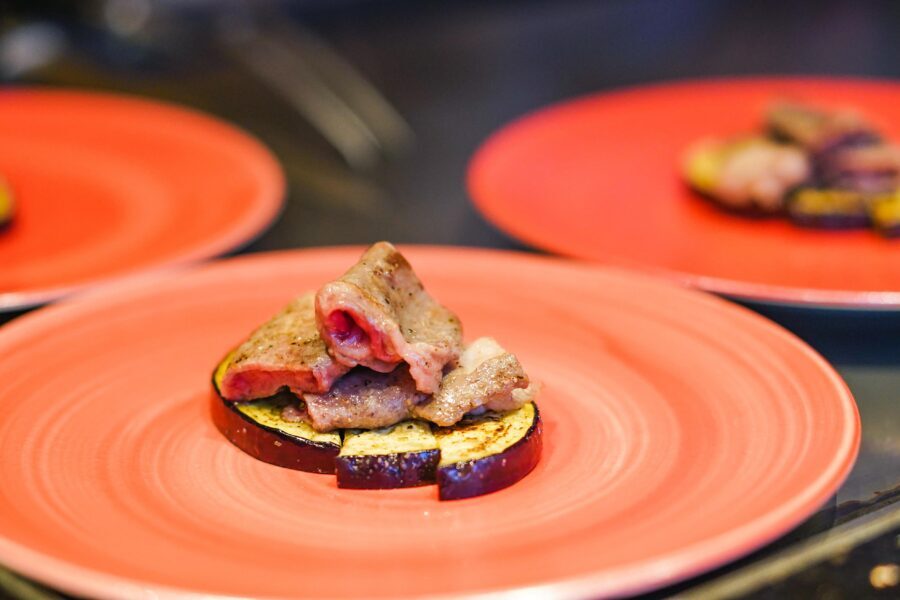 Wagyu Beef & Sake Pairing Foodie Tour in Tokyo - Small group dynamics: 7 people is the sweet spot