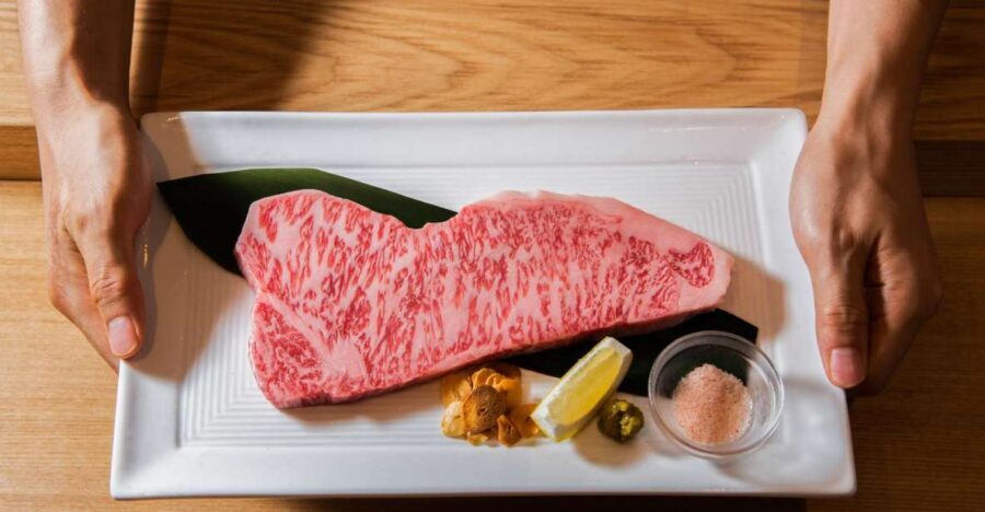 Wagyu & Sake 8 Course Tasting Dinner in Shinjuku - Key highlights at a glance