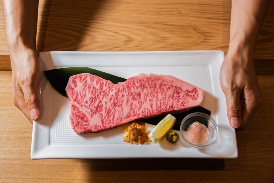 Wagyu & Sake 8 Course Tasting Dinner in Shinjuku - The Shinjuku setting: where the evening starts