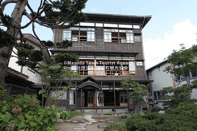 Walking Tour of Wealthy Merchant's Storehouses in Akita - What You’ll Take Home From This Tour