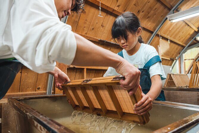 Washi workshop in Shizenji - The traditional process: what you watch before you make