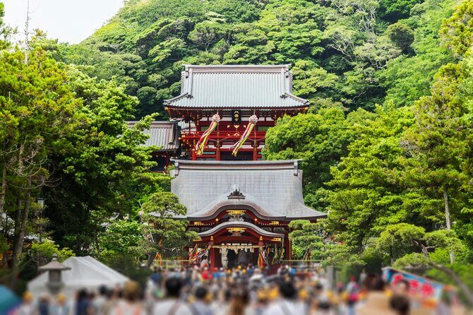 Yokohama and Kamakura Private Day Trip from Tokyo - Sankeien Gardens: Traditional Calm and Moved-Here Historic Buildings