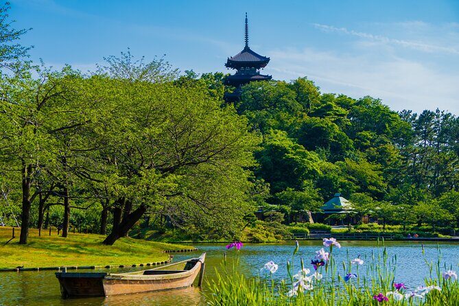 Yokohama/Kamakura Private Tour by Car- English speaking Driver - Hasedera Temple: the giant Kannon and the kind of history you can see
