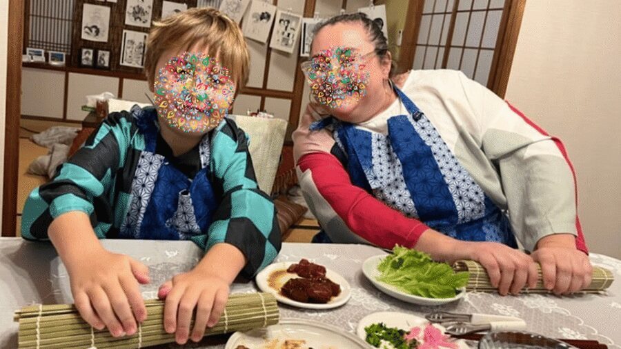 Yokohama: Sushi & Gyoza Cooking with Matcha Experience - A Yokohama Home Where Tea, Art, and Food Happen Together