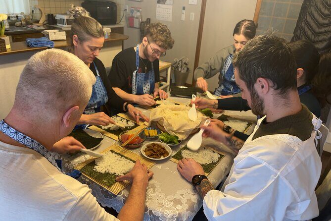 Yokohama: Sushi & Gyoza Cooking with Matcha & GreenTea Experience - Handmade Gyoza: Folding Technique, Pan-Cooking Confidence, and That Satisfying Crunch